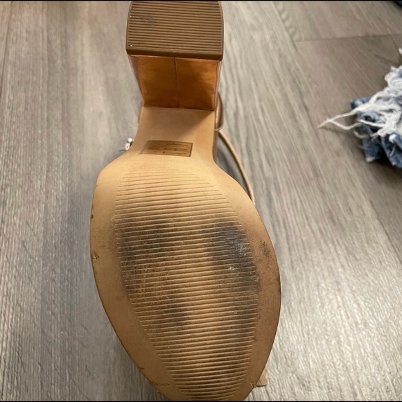 Gold Platform block heels - Picture 6 of 6